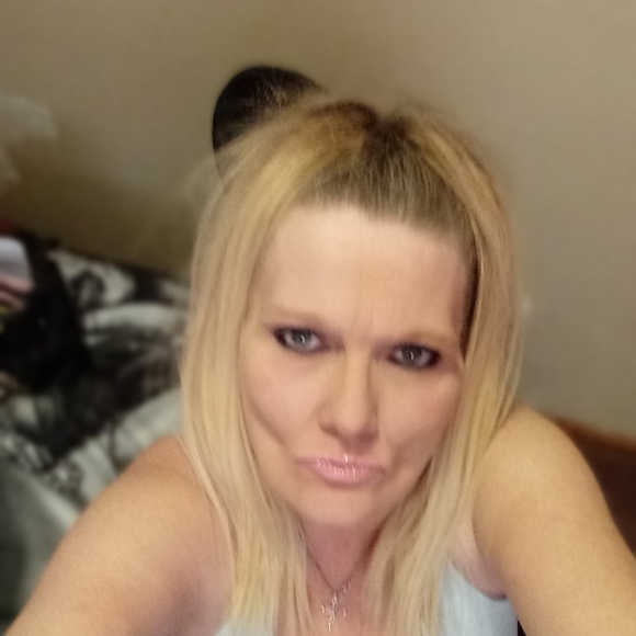 Meet your Posher, Pinky - Picture 1 of 1